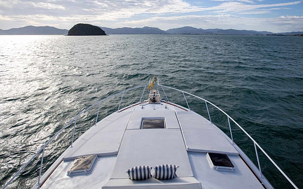 Аренда моторной лодки для рыбалки Bertram 50 Odyssey 2 на Пхукете, Таиланд